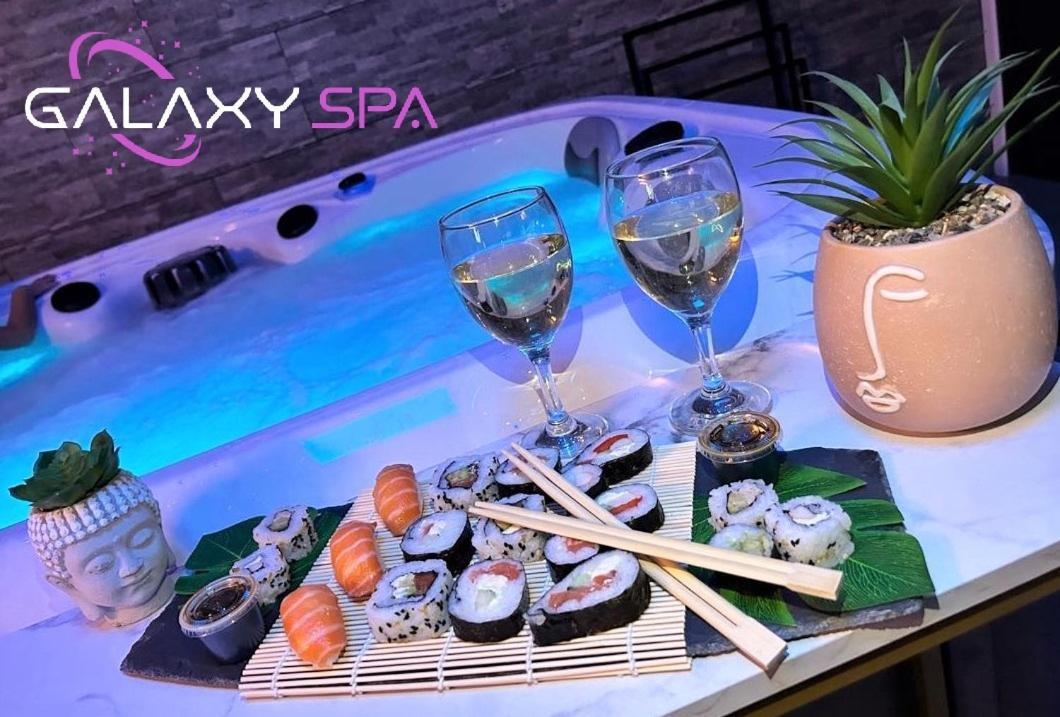 Galaxy Spa - Suite Venus Jacuzzi Et Sauna Privatif Champigneulles 外观 照片