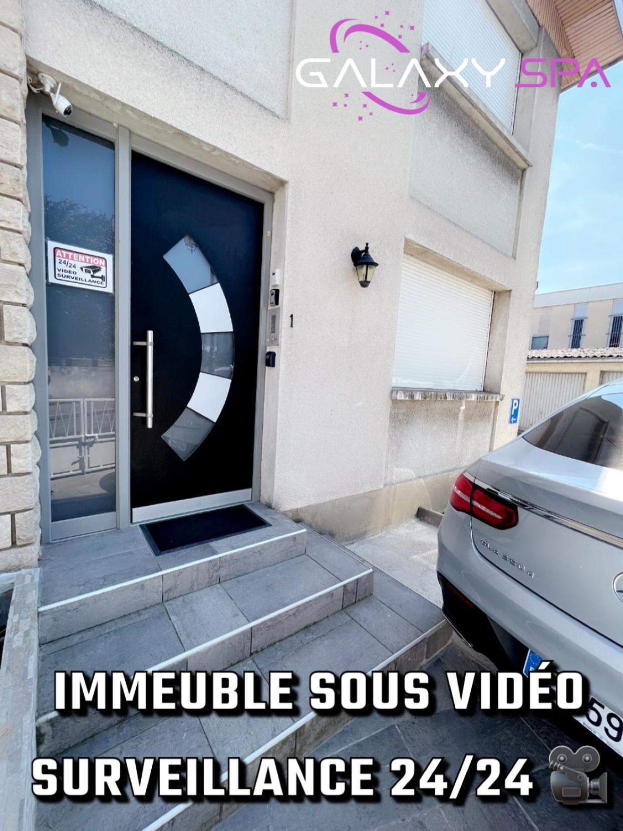 Galaxy Spa - Suite Venus Jacuzzi Et Sauna Privatif Champigneulles 外观 照片