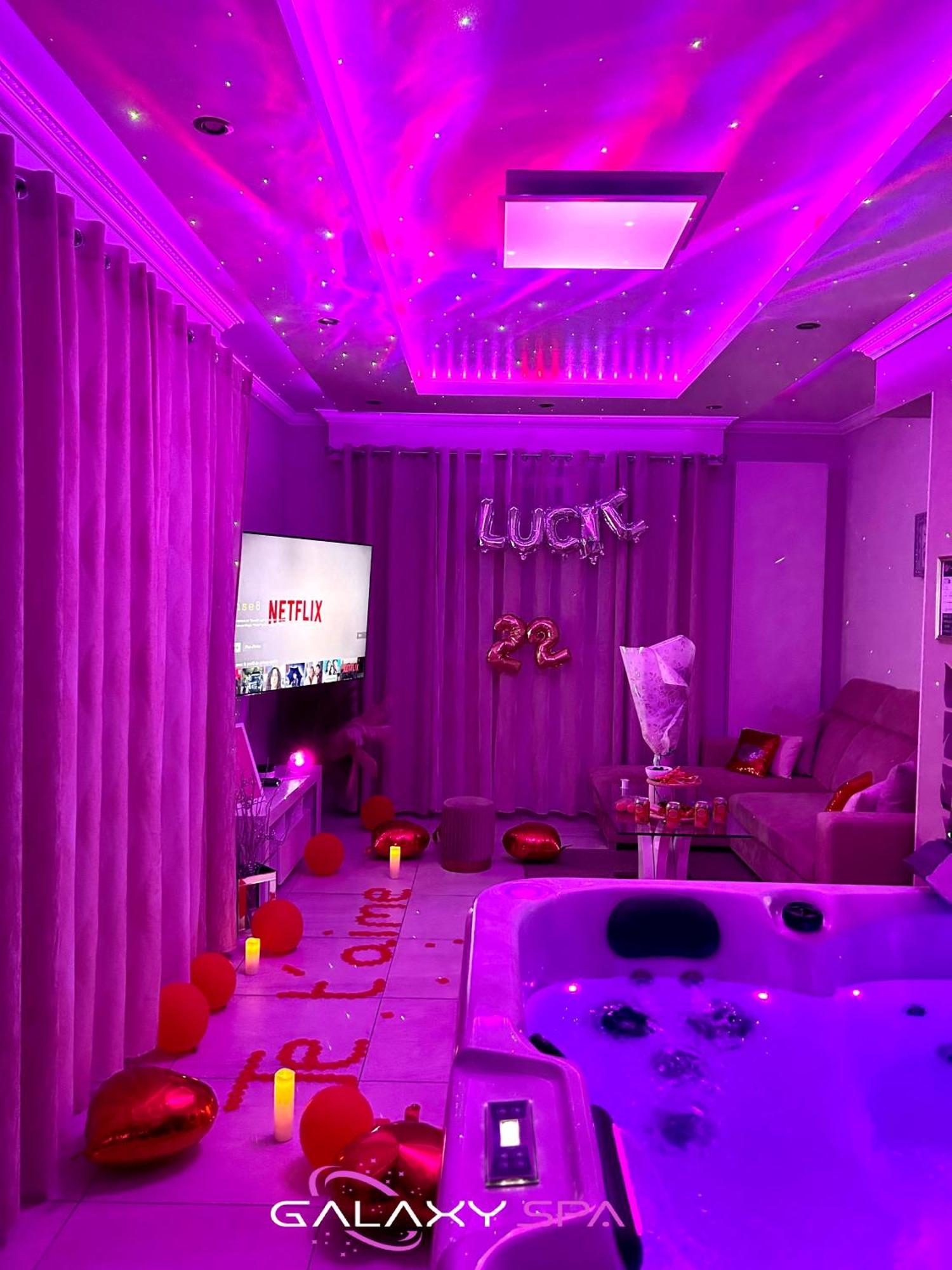 Galaxy Spa - Suite Venus Jacuzzi Et Sauna Privatif Champigneulles 外观 照片