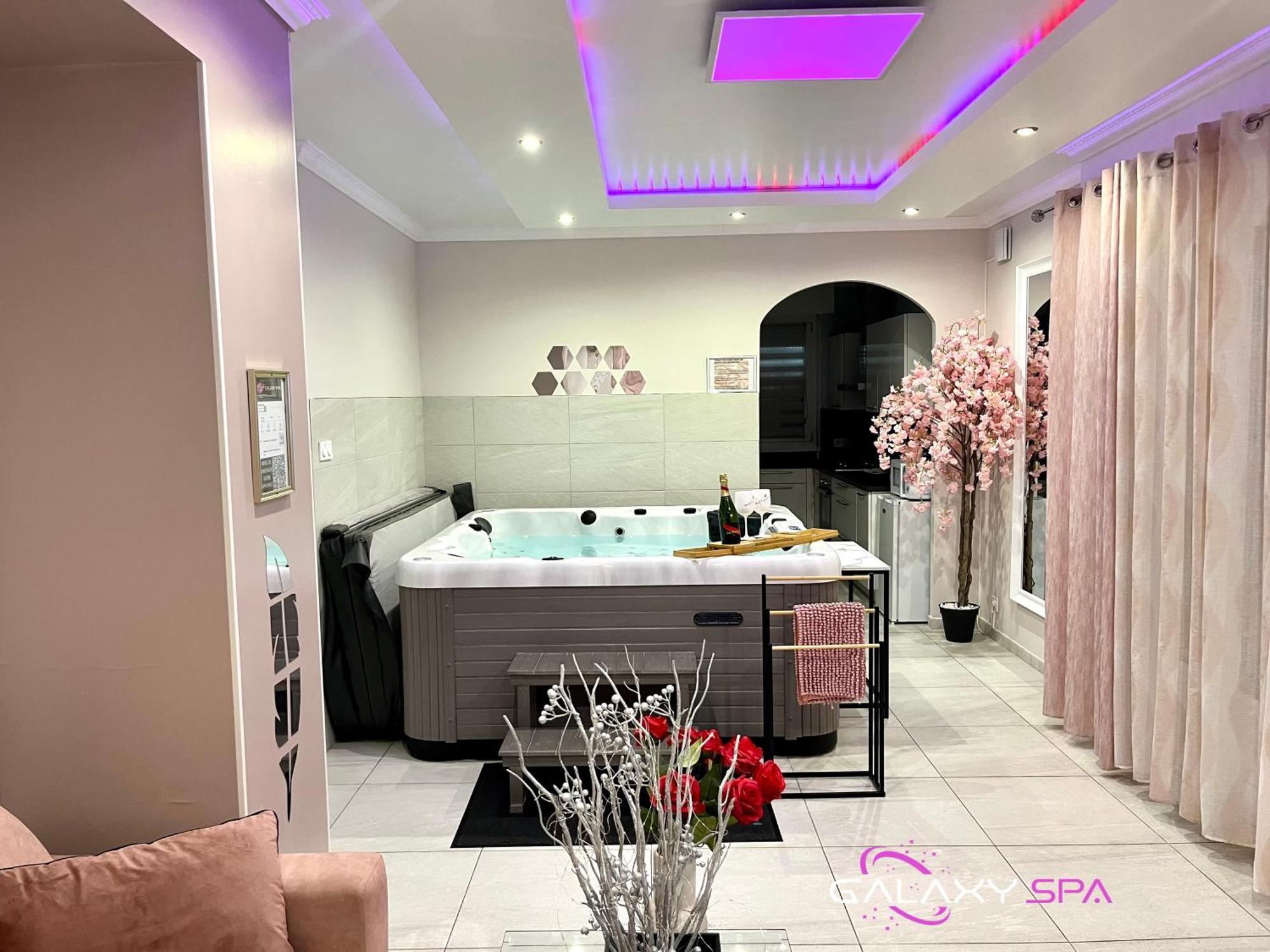 Galaxy Spa - Suite Venus Jacuzzi Et Sauna Privatif Champigneulles 外观 照片