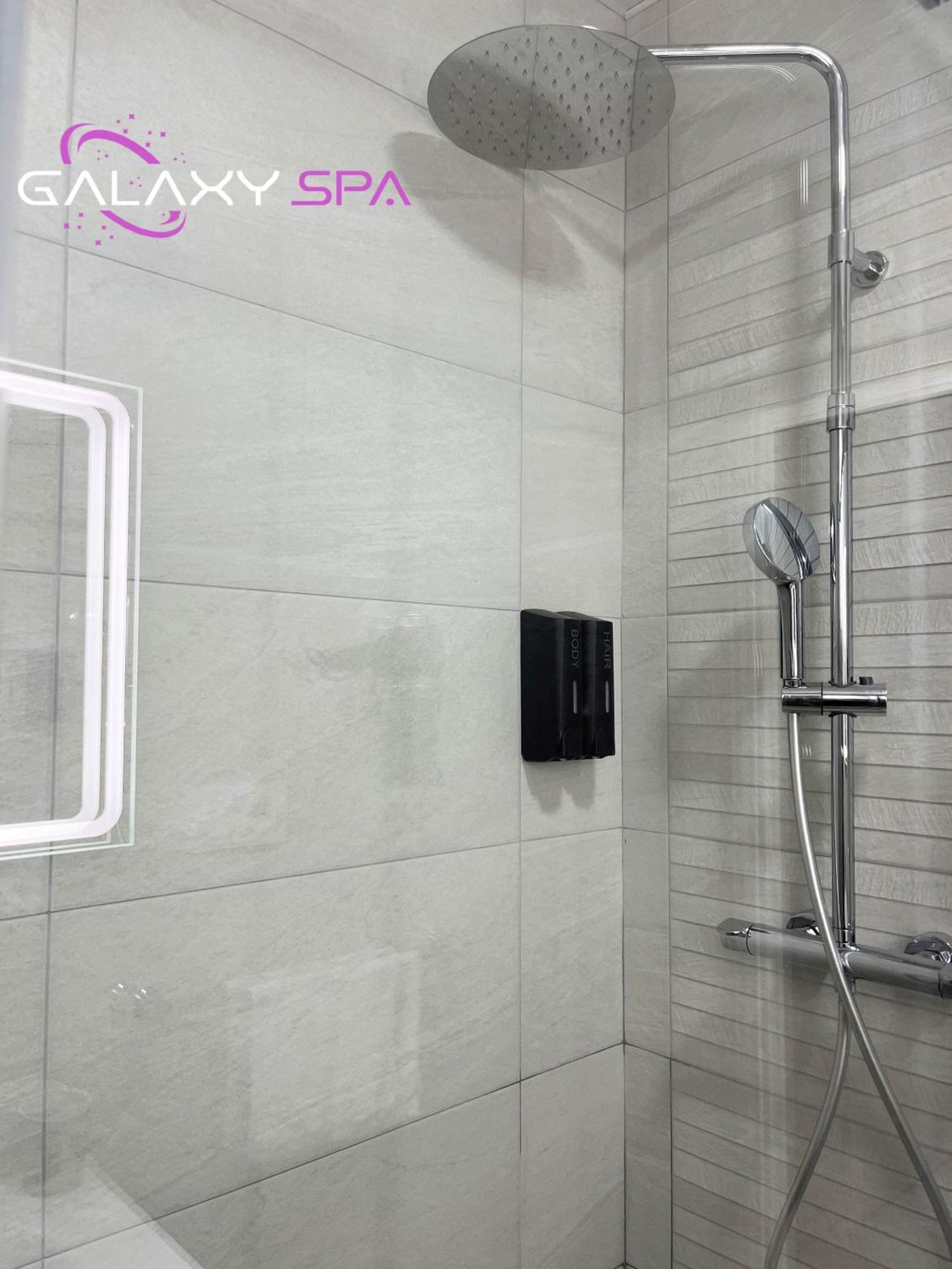 Galaxy Spa - Suite Venus Jacuzzi Et Sauna Privatif Champigneulles 外观 照片
