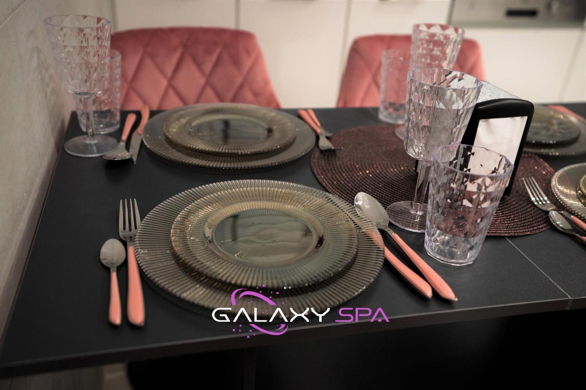 Galaxy Spa - Suite Venus Jacuzzi Et Sauna Privatif Champigneulles 外观 照片