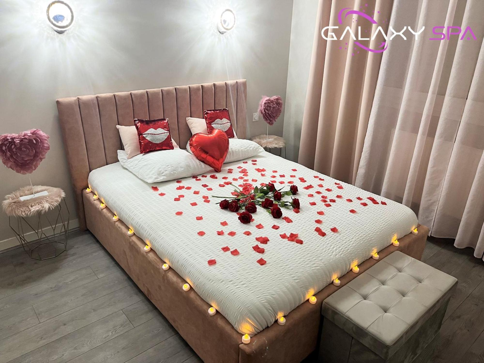 Galaxy Spa - Suite Venus Jacuzzi Et Sauna Privatif Champigneulles 外观 照片