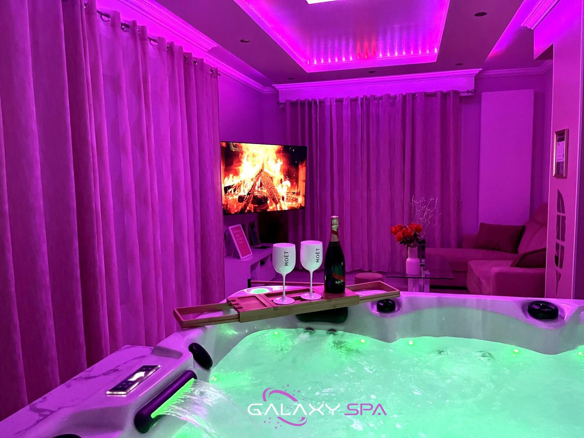 Galaxy Spa - Suite Venus Jacuzzi Et Sauna Privatif Champigneulles 外观 照片